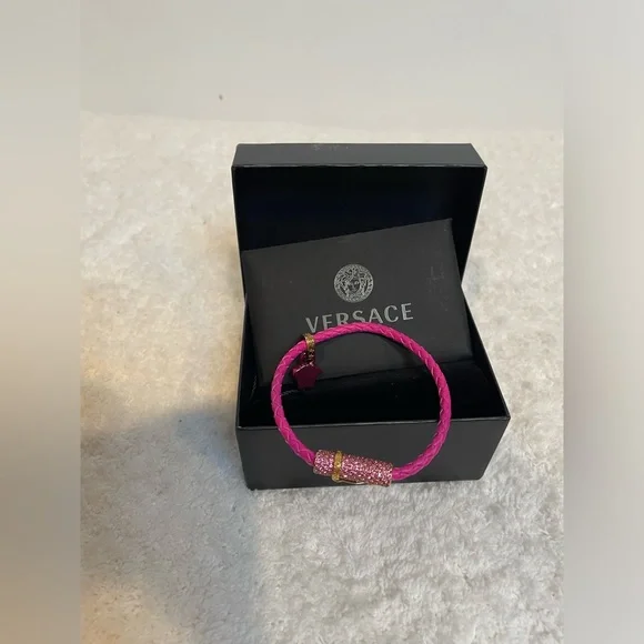 NWT Versace Crystal-embellished Leather Bracelet with Medusa charm-medium - Picture 2 of 9